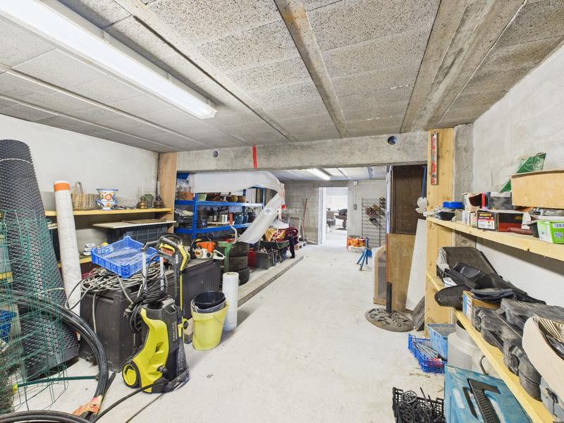 Maison traditionnelle - 90 m² - 4 pièces