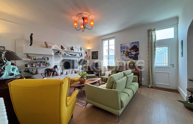 Maison - 175 m² - 6 pièces