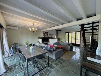 Maison traditionnelle - 149 m² - 6 pièces