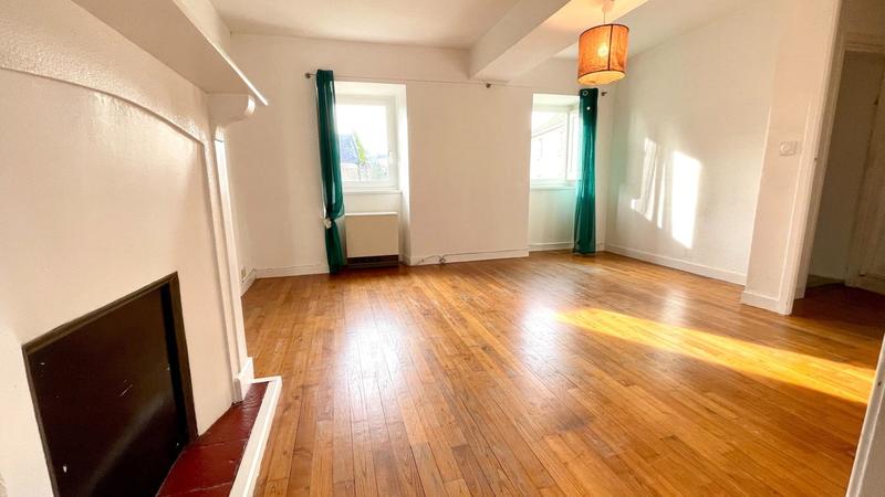 Maison de ville - 253 m² - 6 pièces