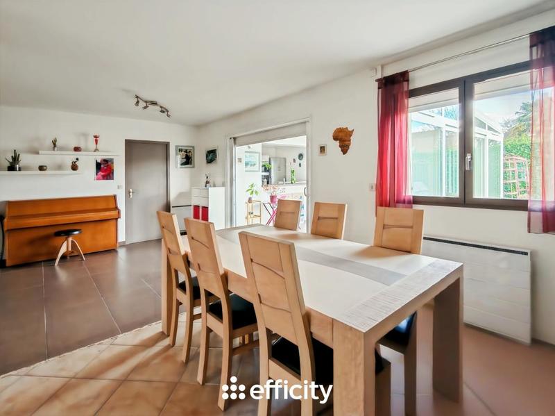 Pavillon - 145 m² - 7 pièces