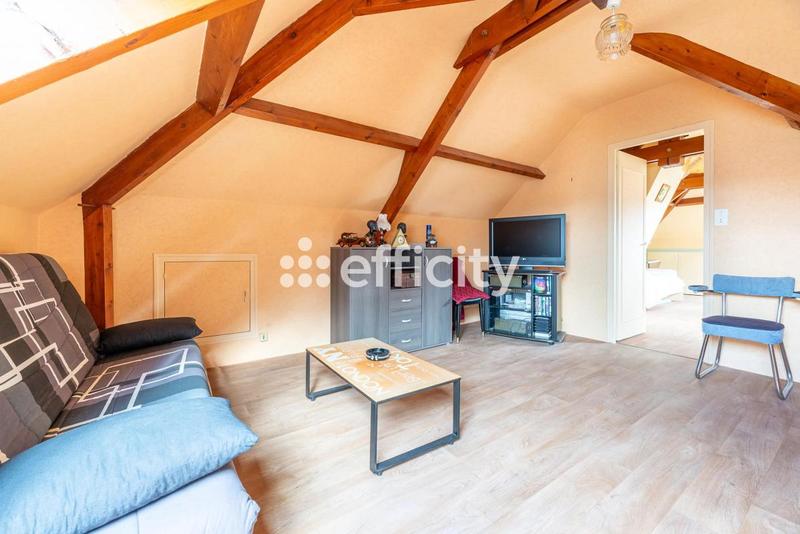 Maison traditionnelle - 130 m² - 6 pièces