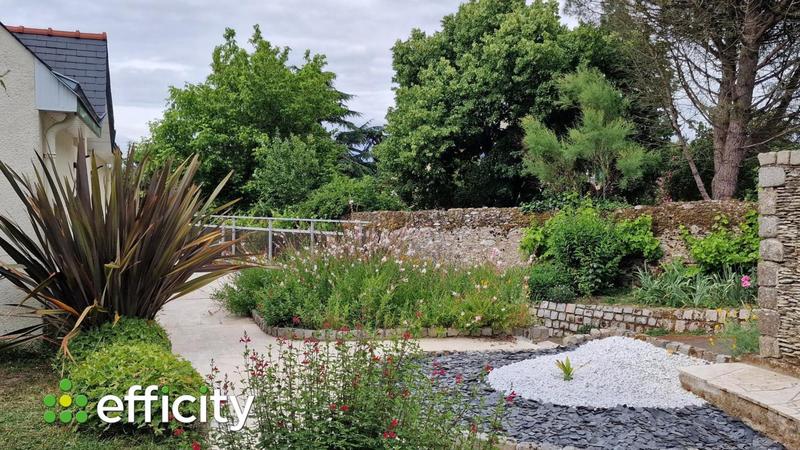 Maison traditionnelle - 114 m² - 8 pièces