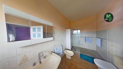 Maison - 216 m² - 7 pièces