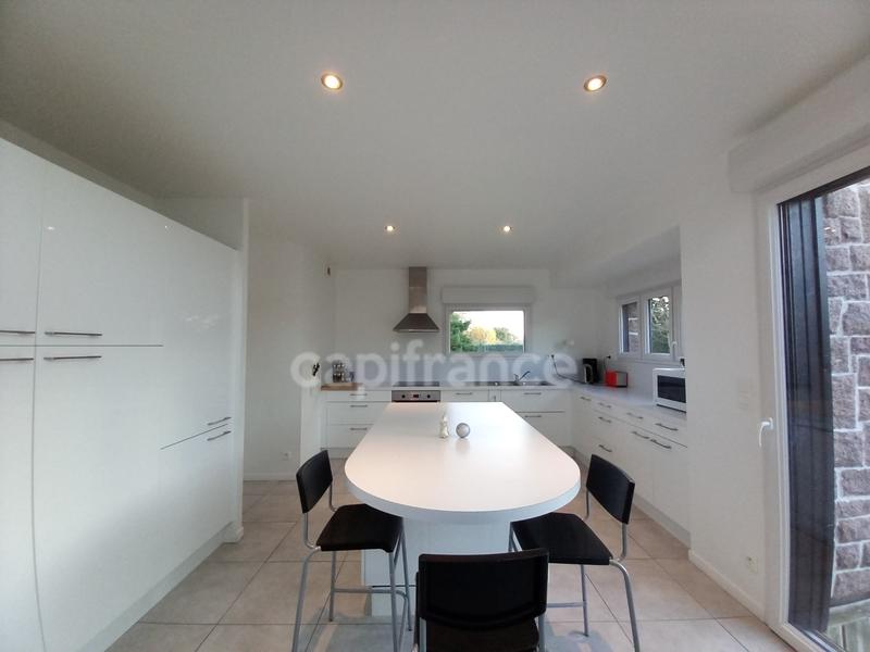 Maison - 140 m² - 7 pièces