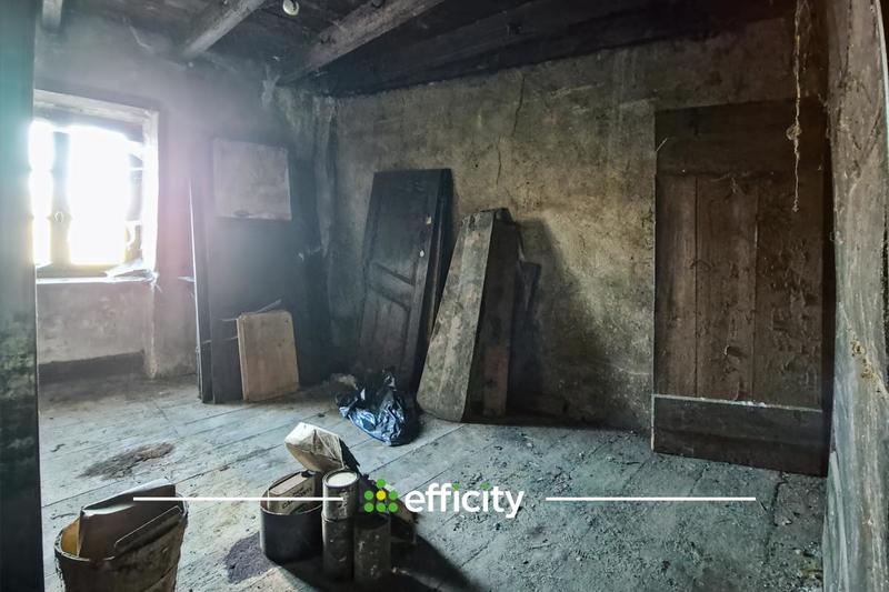 Maison - 300 m² - 3 pièces