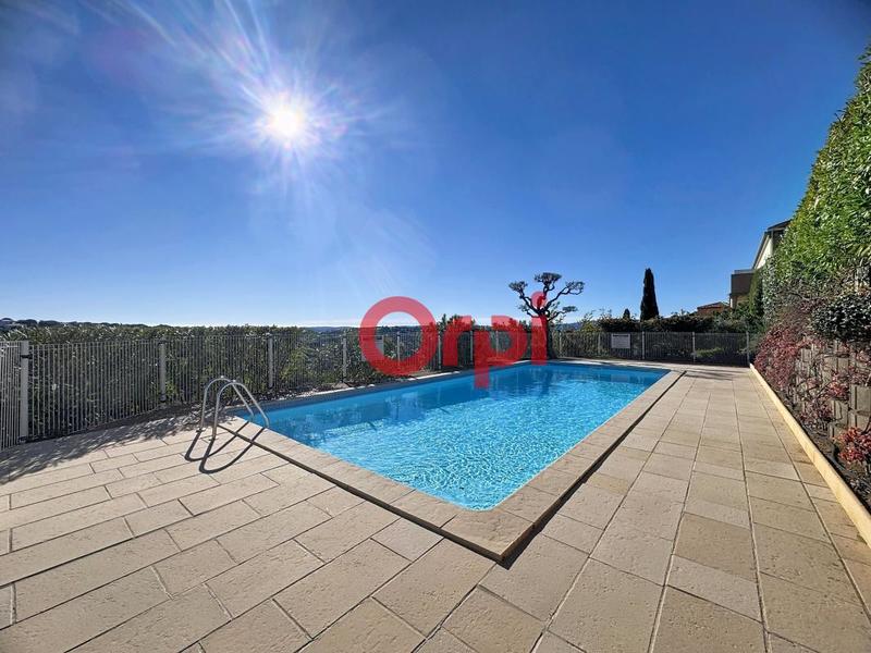 Appartement - 70 m² - 4 pièces