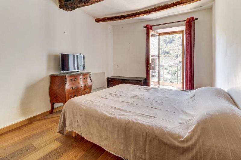 Appartement - 98 m² - 3 pièces