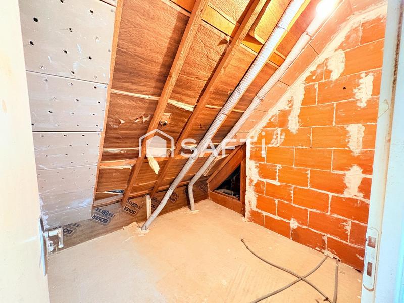 Maison - 94 m² - 5 pièces