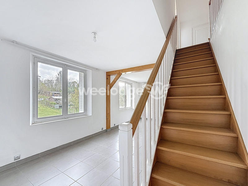 Maison - 179 m² - 7 pièces