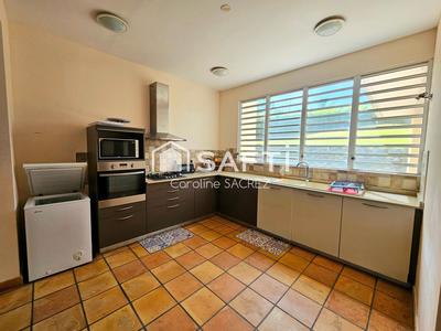 Villa - 319 m² - 8 pièces