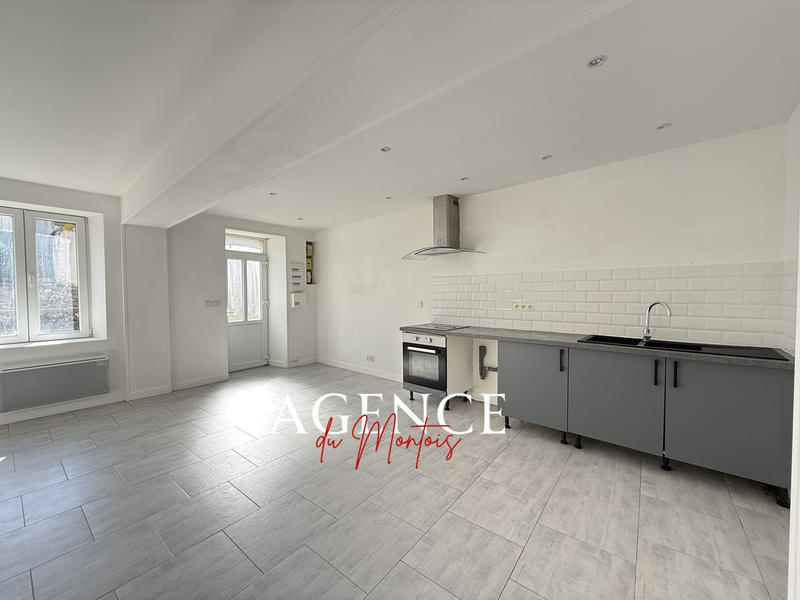 Maison - 97 m² - 5 pièces