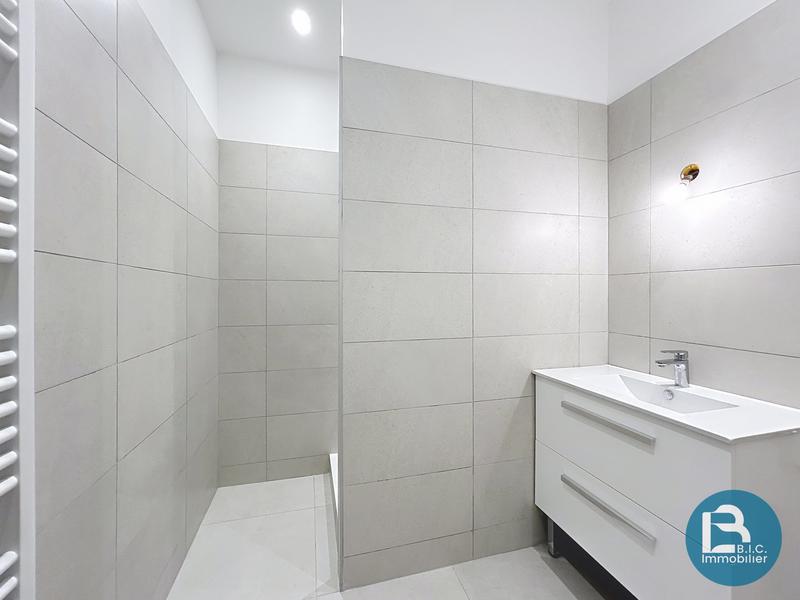 Appartement - 109 m² - 3 pièces