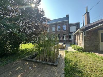 Maison de maîtres - 330 m² - 12 pièces