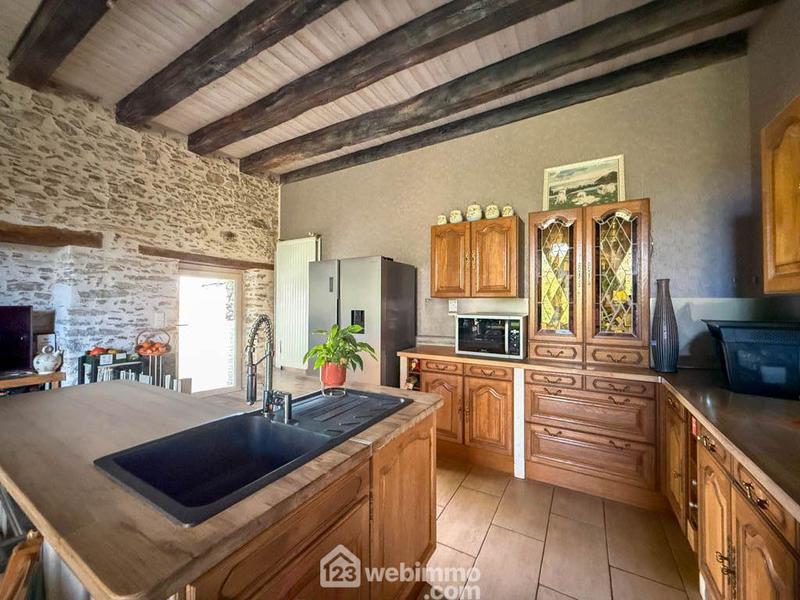 Maison - 692 m² - 21 pièces