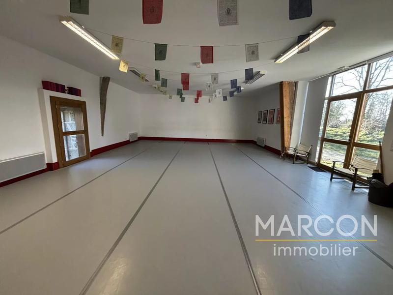 Maison - 191 m² - 3 pièces