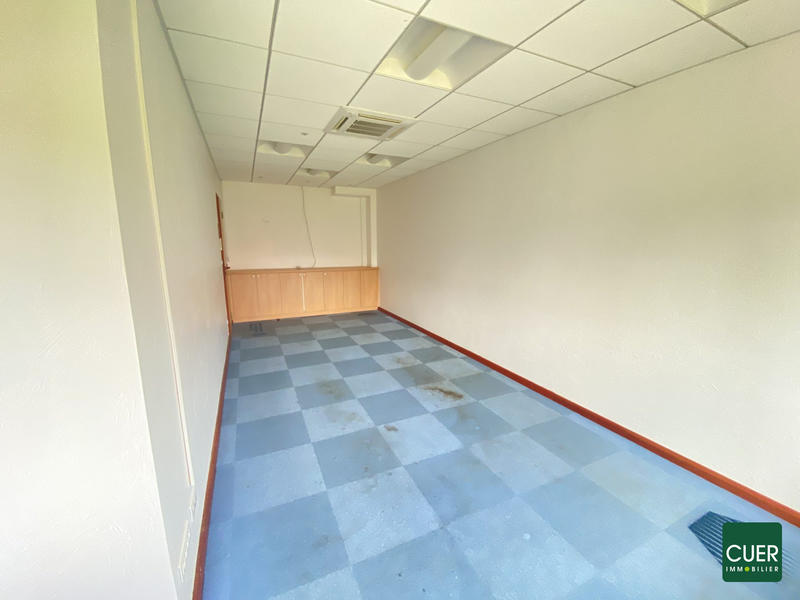 Local commercial - 209 m² - 5 pièces