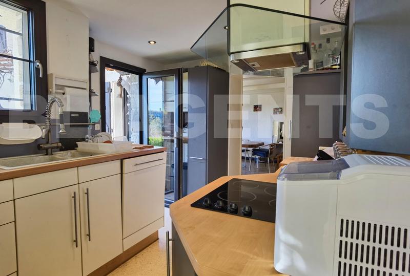 Maison en pierre - 103 m² - 6 pièces