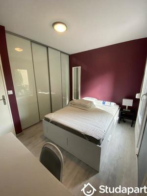 Chambre - 10 m² - 1 pièce