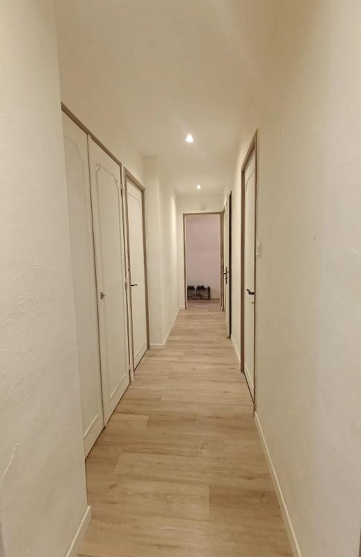 Appartement - 87 m² - 6 pièces