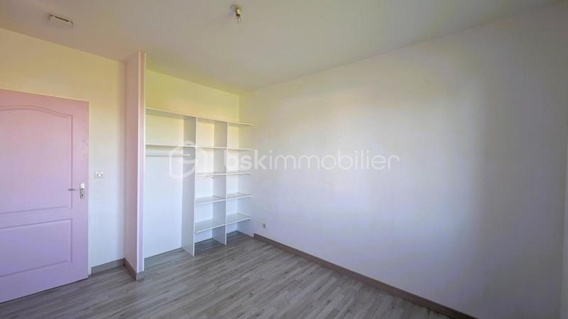 Maison traditionnelle - 176 m² - 8 pièces