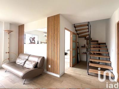 Maison - 121 m² - 6 pièces