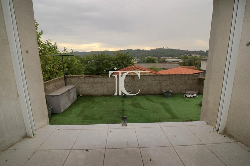 Maison - 180 m² - 7 pièces