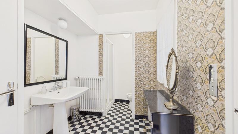 Maison - 278 m² - 10 pièces