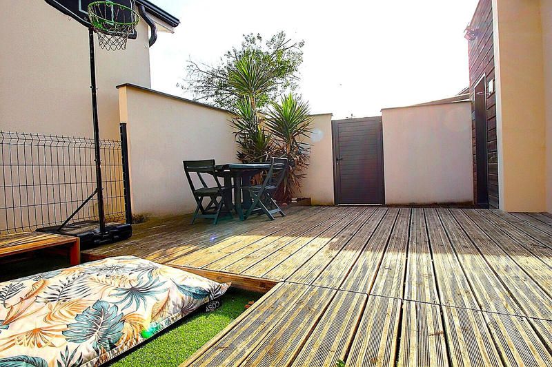 Maison - 90 m² - 4 pièces