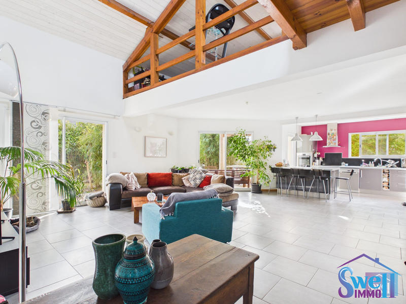 Maison contemporaine - 159 m² - 6 pièces