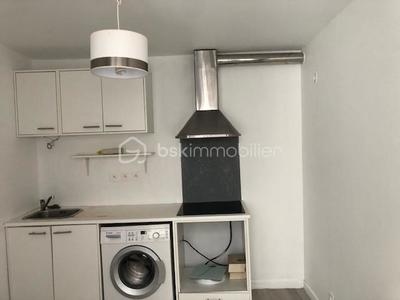 Immeuble - 68 m² - 3 pièces