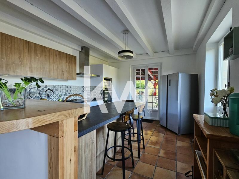 Maison - 257 m² - 6 pièces