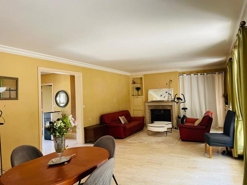 Maison - 190 m² - 7 pièces