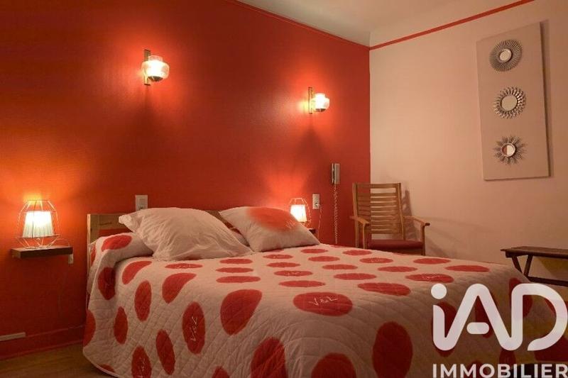 Maison - 700 m² - 15 pièces