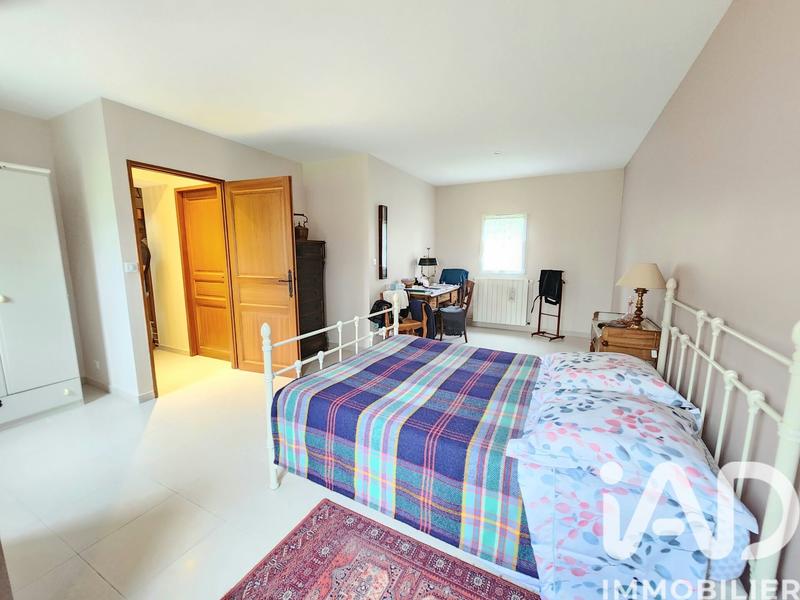 Maison - 223 m² - 5 pièces