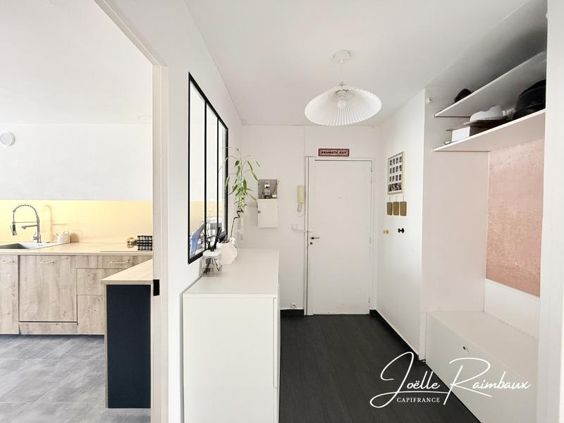 Appartement - 93 m² - 5 pièces