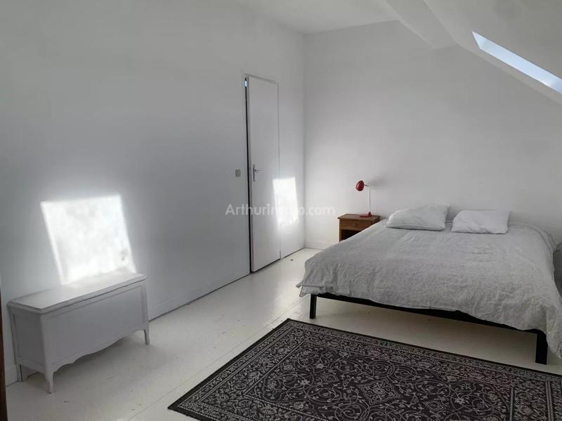 Maison - 384 m² - 18 pièces