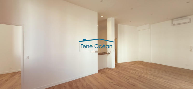 Appartement - 80 m² - 3 pièces