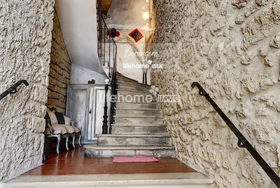 Maison - 180 m² - 5 pièces
