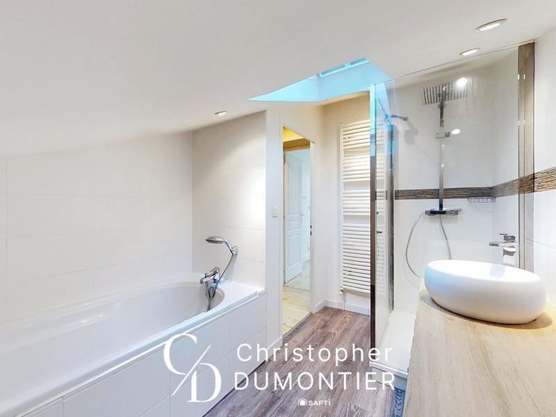 Maison de maîtres - 230 m² - 7 pièces