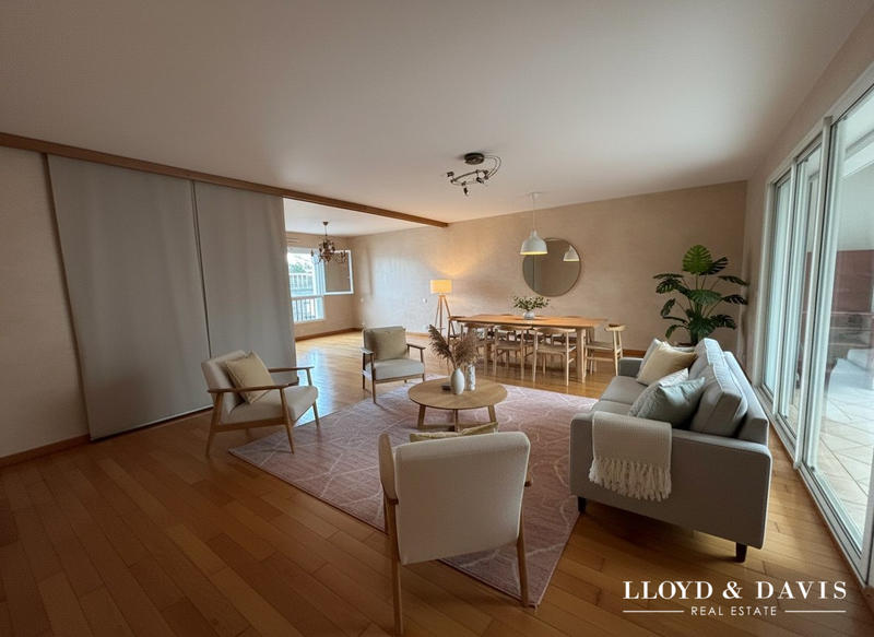 Appartement - 94 m² - 4 pièces