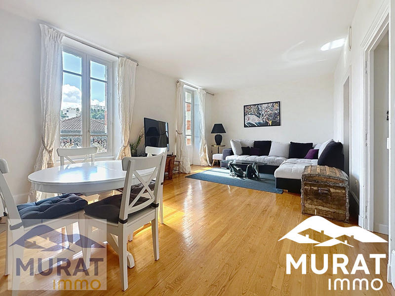 Duplex - 97 m² - 5 pièces