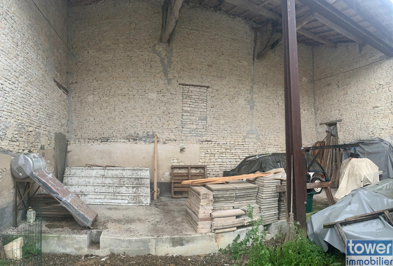 Maison - 250 m² - 8 pièces