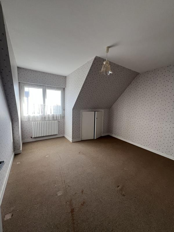 Maison traditionnelle - 92 m² - 5 pièces