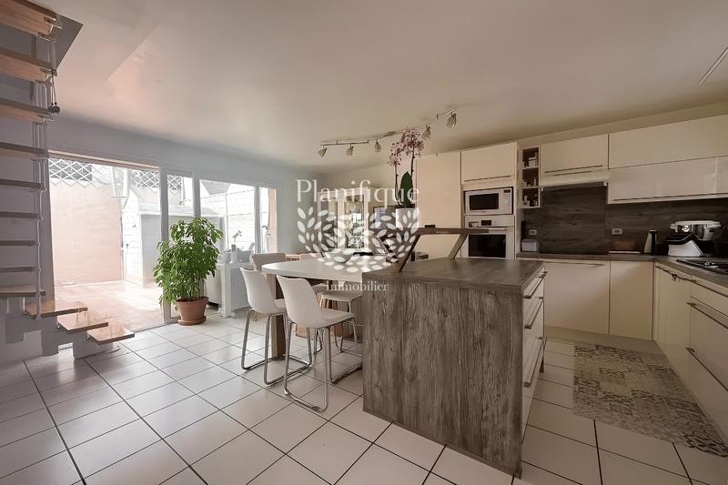 Maison - 90 m² - 4 pièces