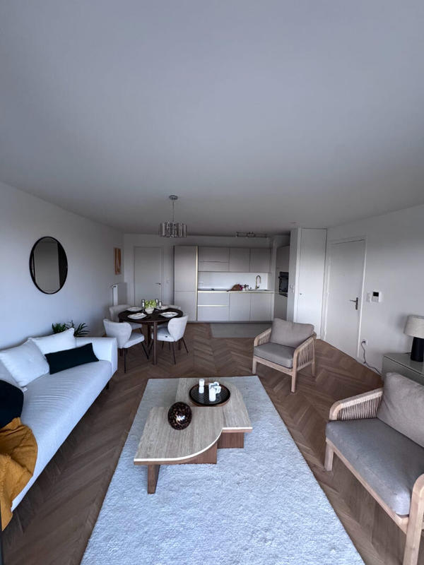 Appartement - 90 m² - 4 pièces