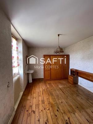 Maison - 153 m² - 8 pièces