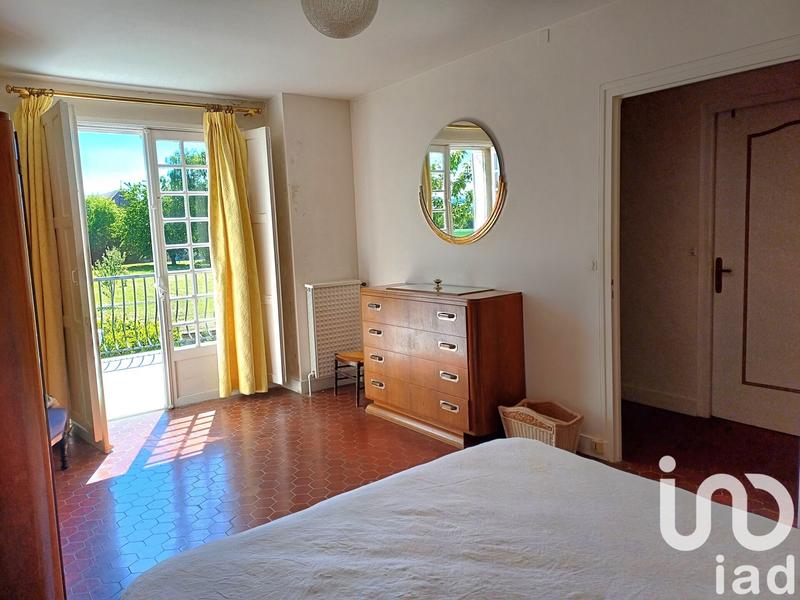 Maison - 180 m² - 8 pièces