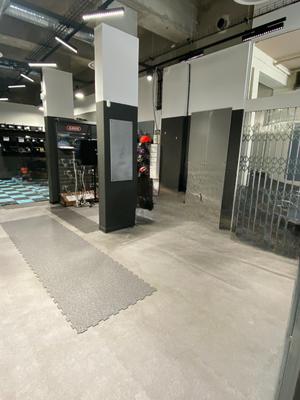 Local commercial - 101 m²