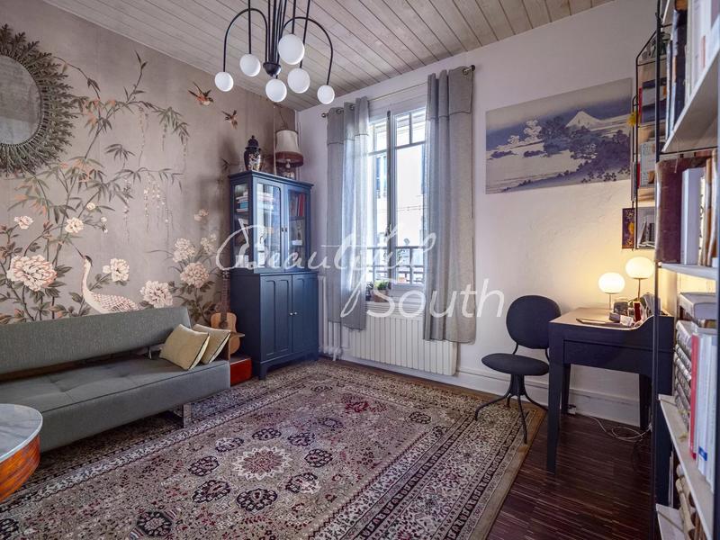 Appartement - 180 m² - 6 pièces